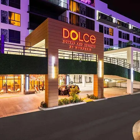 Hotel Dolce Hollywood